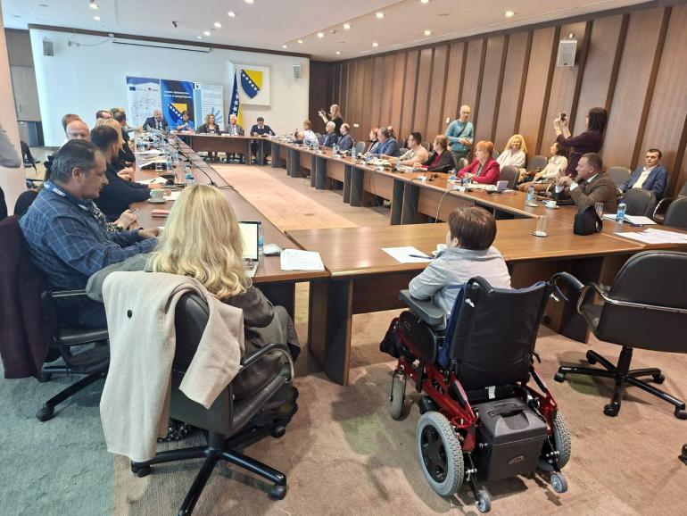 Okrugli sto „Pomagala bez poreza – život bez prepreka“ održan u Parlamentarnoj skupštini BiH